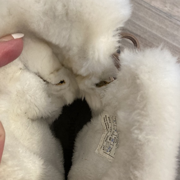 Women’s size 8 like new Columbia Sierra Blizzard boots about 8”tall - Picture 8 of 8